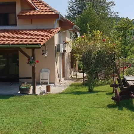 Country House Vuksanovic *